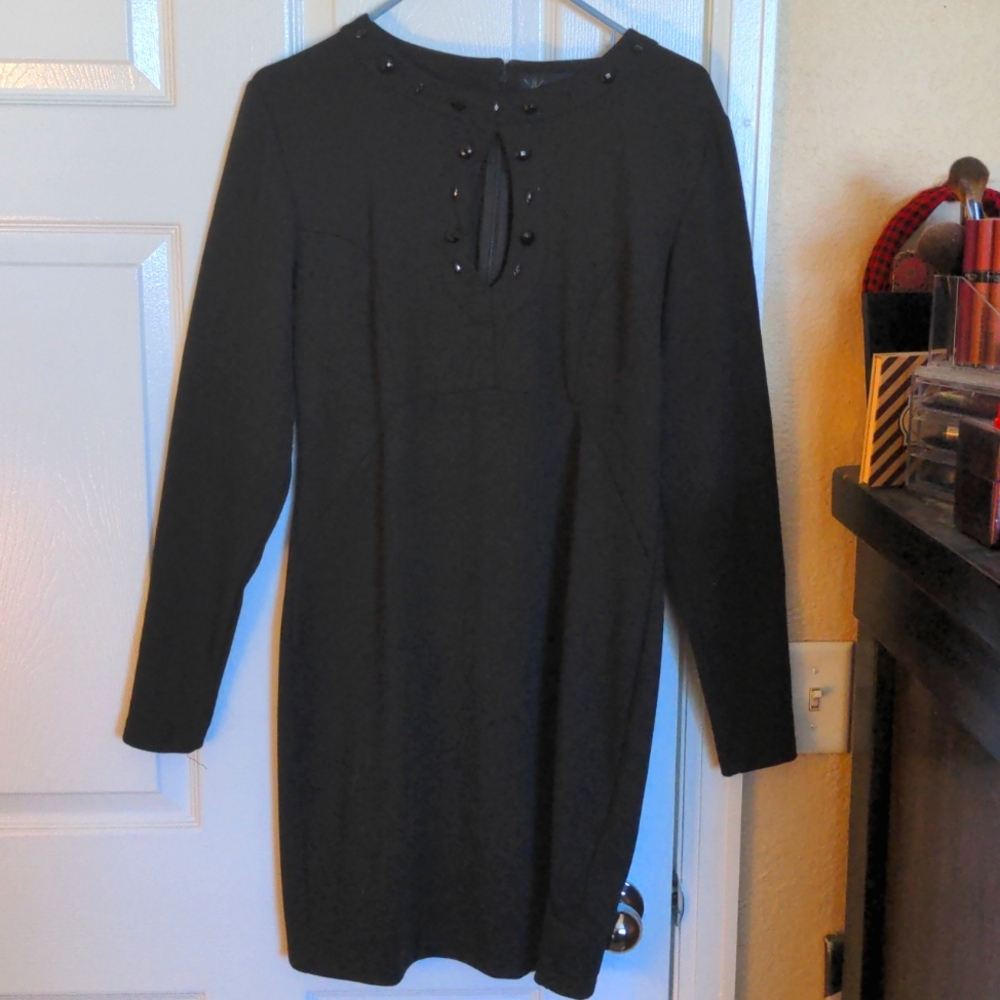 Black bodycon dress